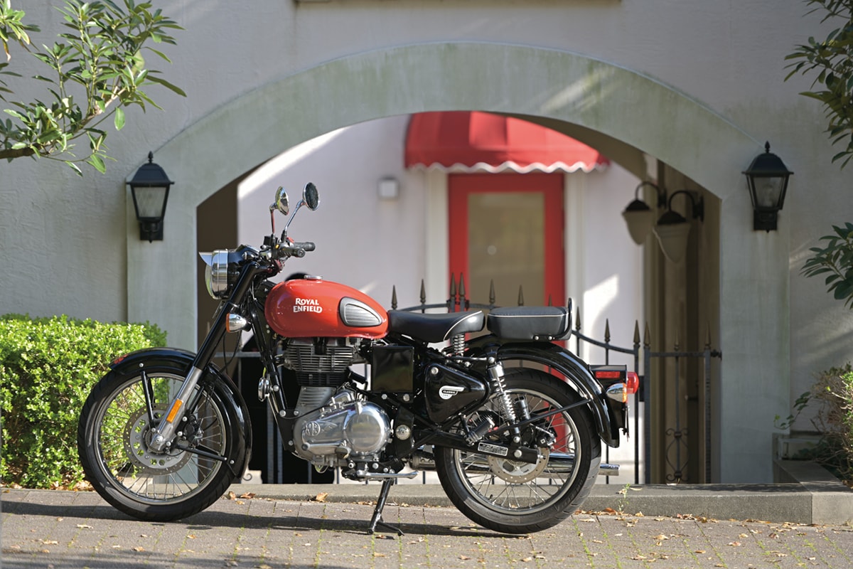 Royal Enfield Classic500 見た目はクラシックだけど最新技術による安心感あり バイクインプレッション タンデムスタイル