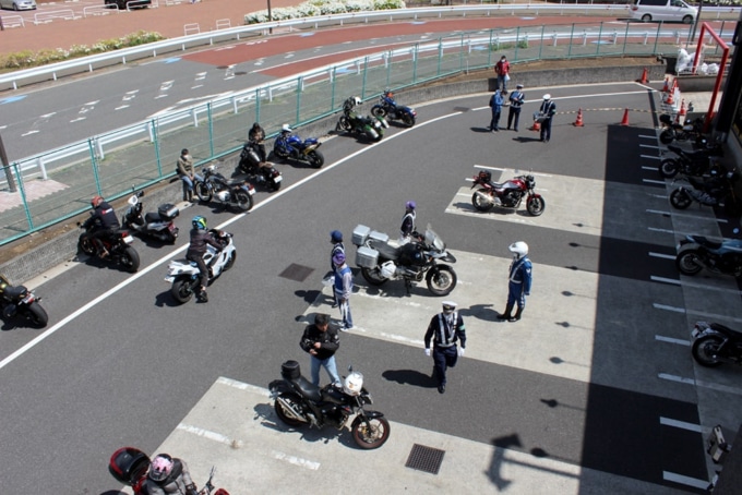 湾岸署×三田署 バイクの“交通安全啓発イベントinライコランド東雲”