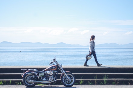 バイクと海