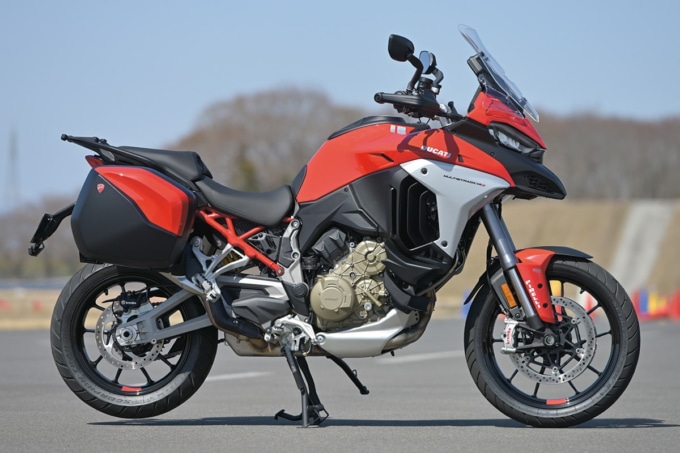 DUCATI MULTISTRADA V4S 右