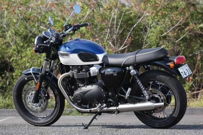 TRIUMPH BONNEVILLE T100 左