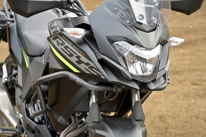 カワサキ VERSYS-X 250 TOURER ヘッドライト