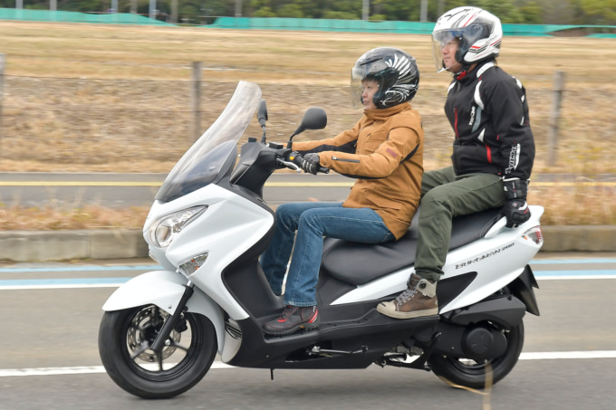 SUZUKI BURGMAN200 タンデム走行