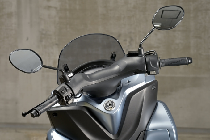 YAMAHA TRICITY125 ハンドル