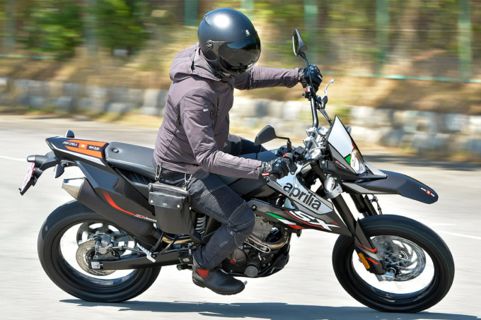 APRILIA SX125 走行