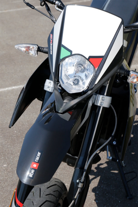 APRILIA SX125 フロントフェンダー