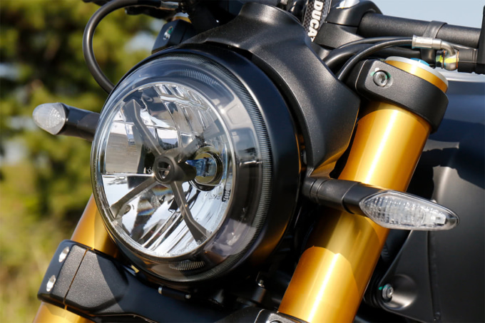 DUCATI SCRAMBLER1100 SPORT PRO ヘッドライト