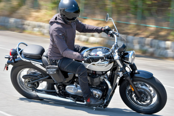 TRIUMPH BONNEVILLE SPEEDMASTER（2021年モデル）走行