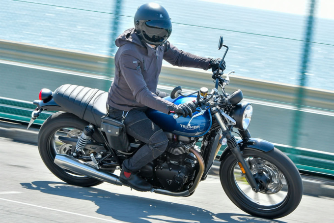 TRIUMPH STREET TWIN（2021年モデル）走行