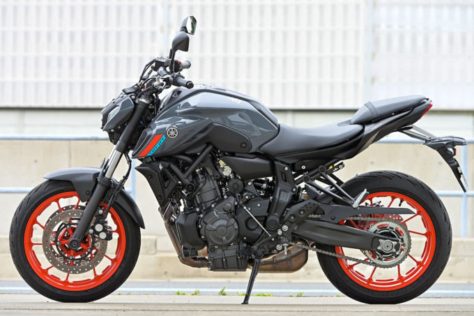 YAMAHA MT-07 ABS（2021年モデル）左サイドビュー