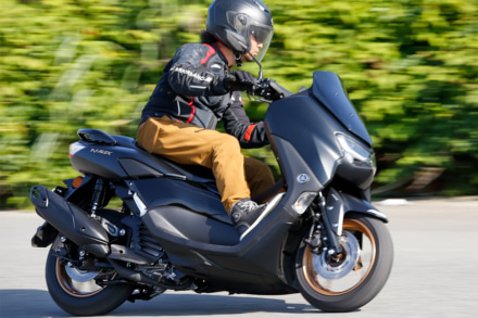 YAMAHA NMAX