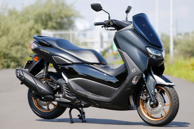 YAMAHA NMAX（2021年モデル）7:3ビュー