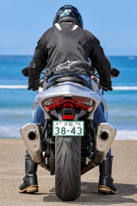 SUZUKI HAYABUSA（2021年モデル）足つき