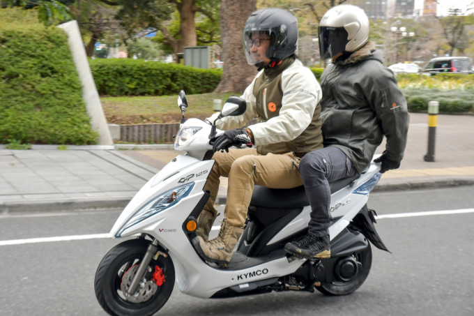 KYMCO GP125i VCBS タンデム走行