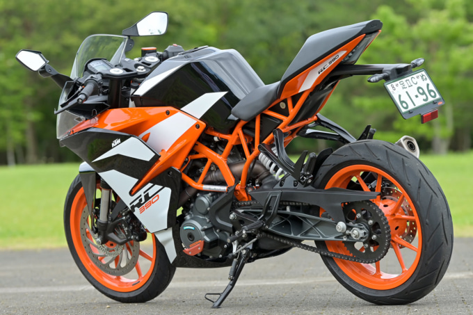 KTM RC390 左7:3ビュー