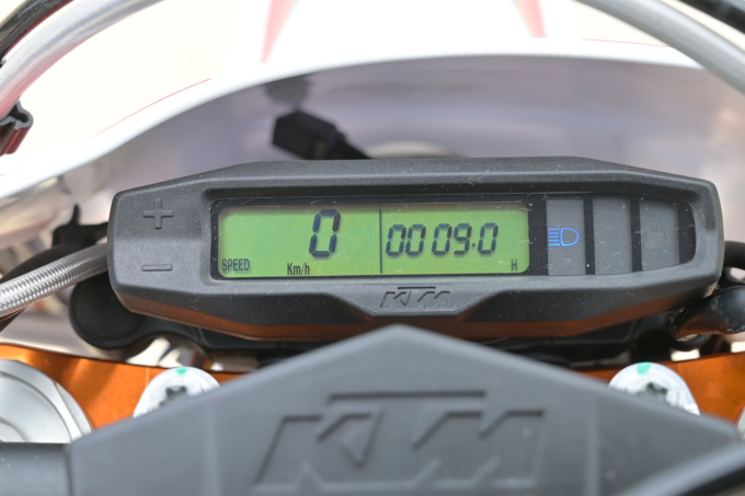 KTM 250EXC-F SIX DAYS メーター
