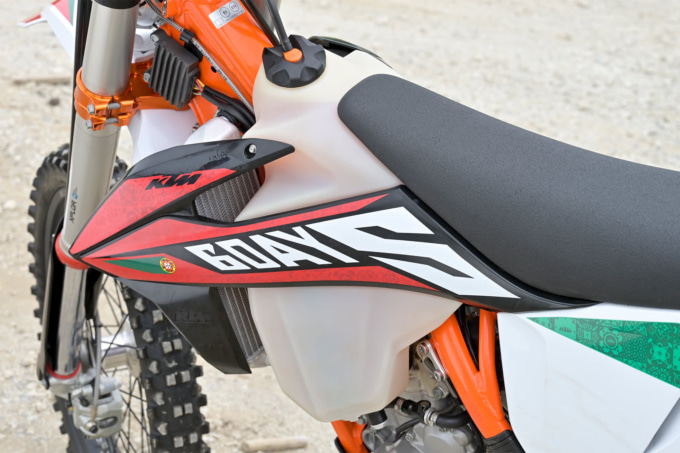 KTM 250EXC-F SIX DAYS タンク