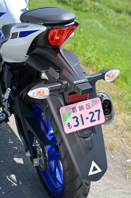 SUZUKI GSX-R125 リヤフェンダー