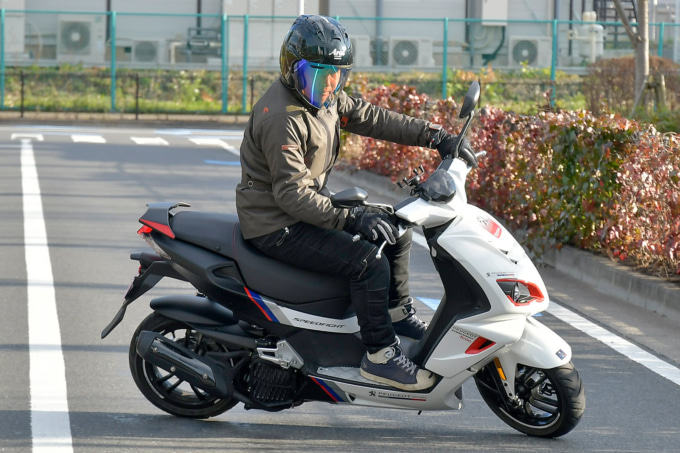 PEUGEOT SPEEDFIGHT125 R-CUP（2021年モデル）Uターン