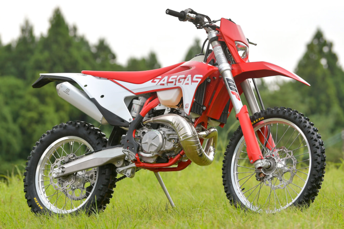 GASGAS EC250（2022年モデル）7:3ビュー