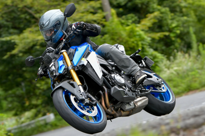 SUZUKI GSX-S1000（2021年モデル）走行