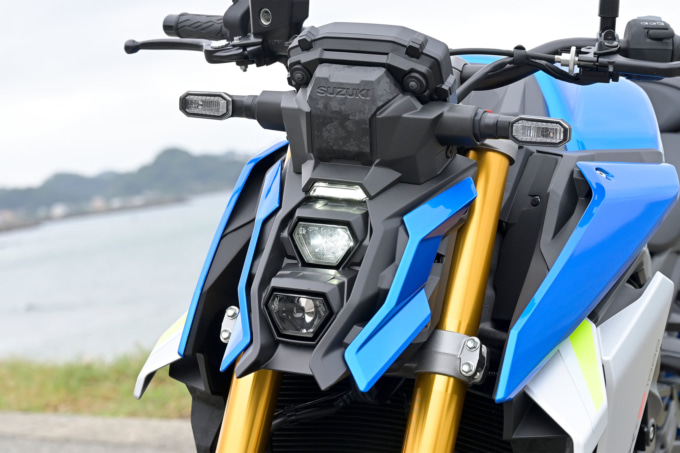 SUZUKI GSX-S1000（2021年モデル）ヘッドライト