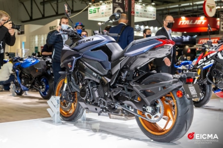 EICMA2021 スズキブース KATANA2022年モデル