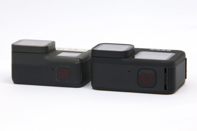 GoPro HERO6 BlackとGoPro HERO9 Black 厚さ比較