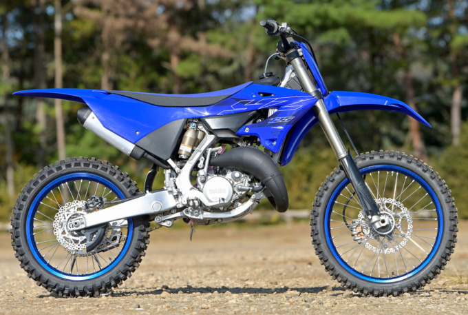 YAMAHA YZ125（2022年モデル）右サイドビュー