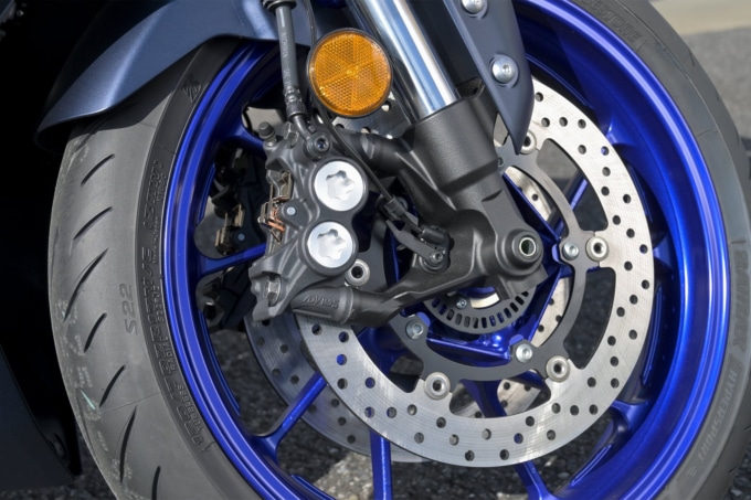 ヤマハ 2022年モデル YZF-R7 (8BL-RM39J) フロント足まわり