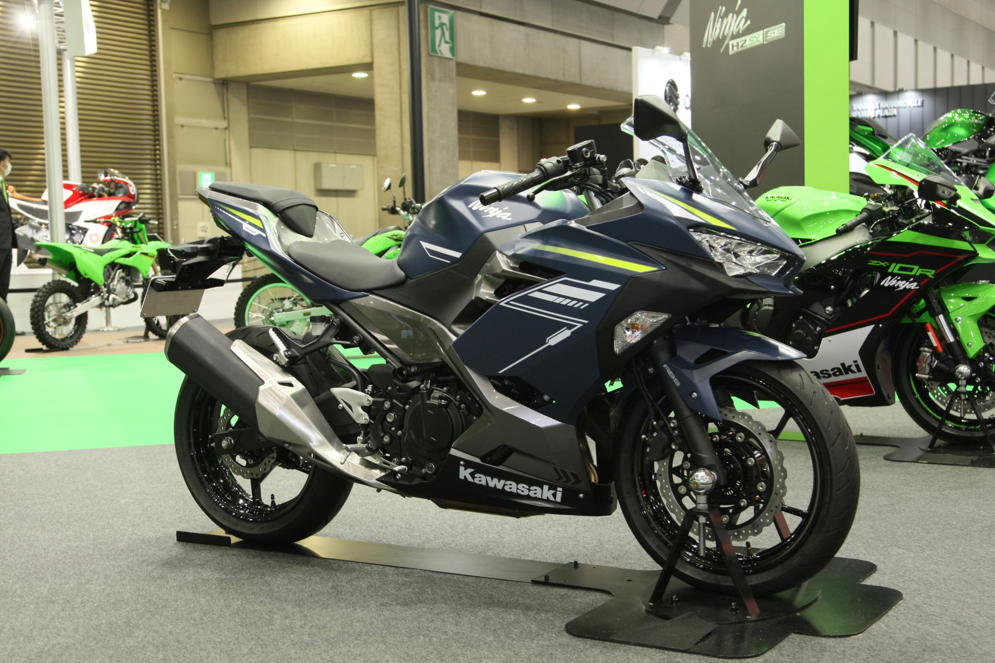 東京MCS2022】カワサキは大幅に改良されたNinja H2 SXシリーズやZ50 