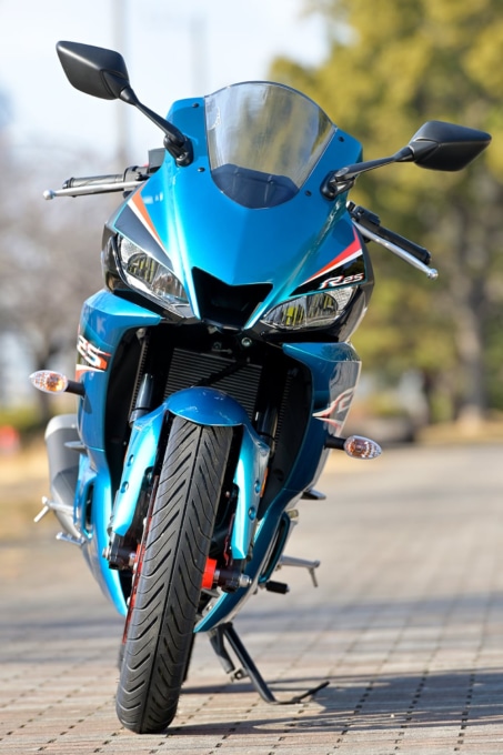 ヤマハ YZF-R25（2022年モデル）フロントビュー