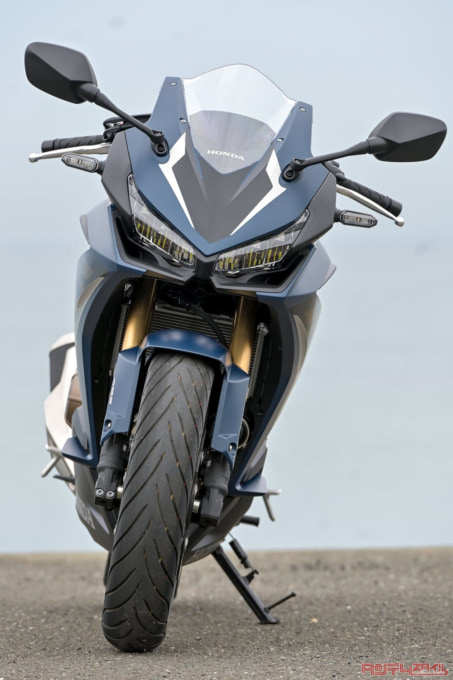 HONDA CBR400R（2022年モデル／8BL-NC56）フロントビュー