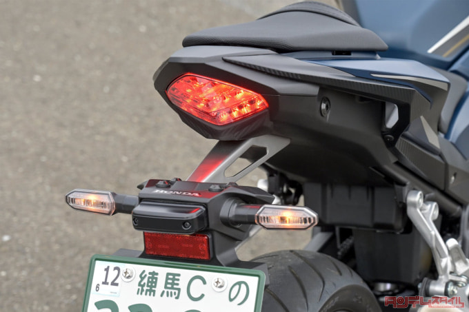 HONDA CBR400R（2022年モデル／8BL-NC56）テールまわり