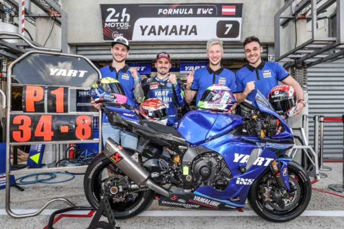 2022 鈴鹿8耐 YAMALUBE YART YAMAHA EWC Official Team