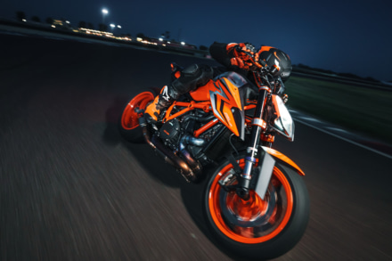 KTM ＆Husqvarna Motorcycles がバイカーズパラダイス南箱根で試乗会を開催！ 8月27日(土)