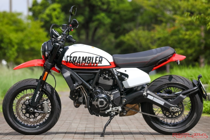 DUCATI SCRAMBLER URBAN MOTARD