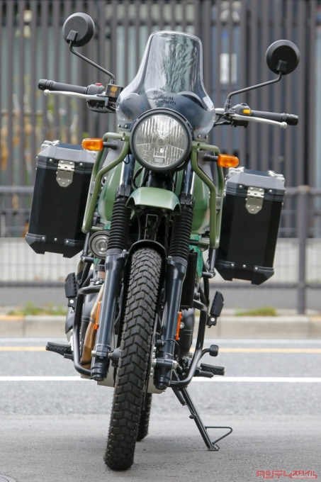 ROYAL ENFIELD HIMALAYAN フロントビュー