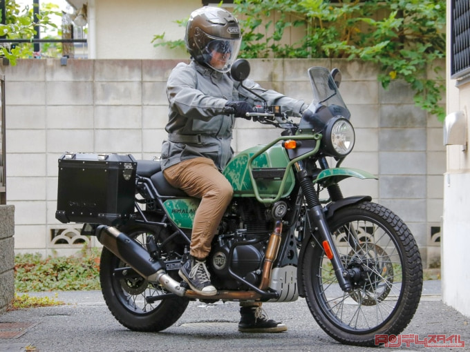 ROYAL ENFIELD HIMALAYAN 乗車ポジション