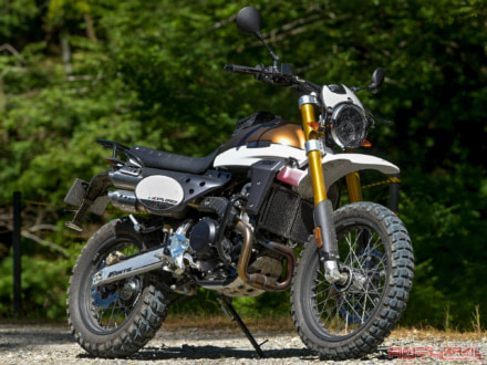 高い走破性に加えて利便性を考慮した装備がうれしい FANTIC CABARELLO EXPLORER500