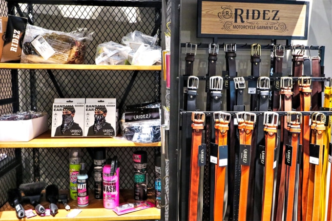 RIDEZ TOKYO（ダイバーシティ東京プラザ）内観