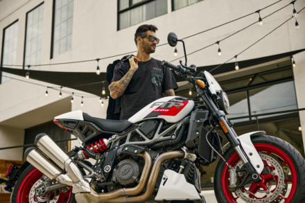 Indian Motorcycle  2023年モデルラインナップ発表！FTRシリーズがさらにグレードアップで、タッチスクリーンディスプレイ搭載