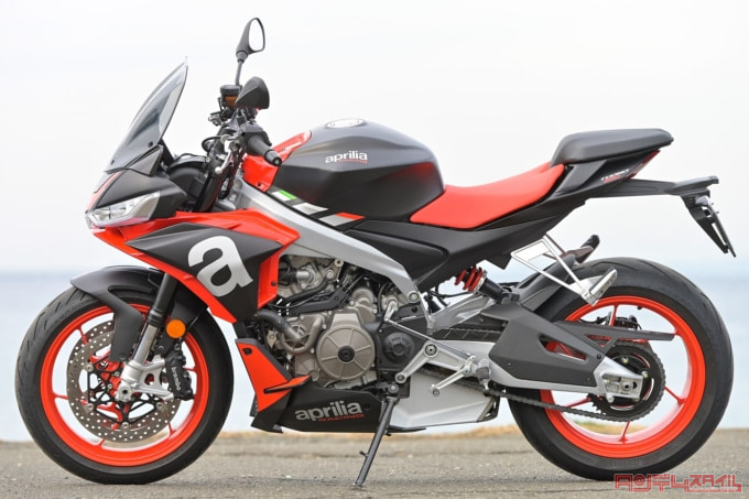 APRILIA TUONO660（2022年モデル）左サイドビュー