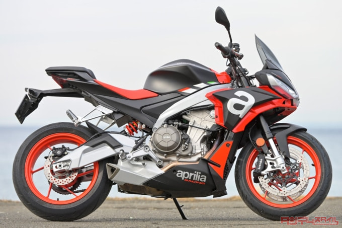 APRILIA TUONO660（2022年モデル）右サイドビュー