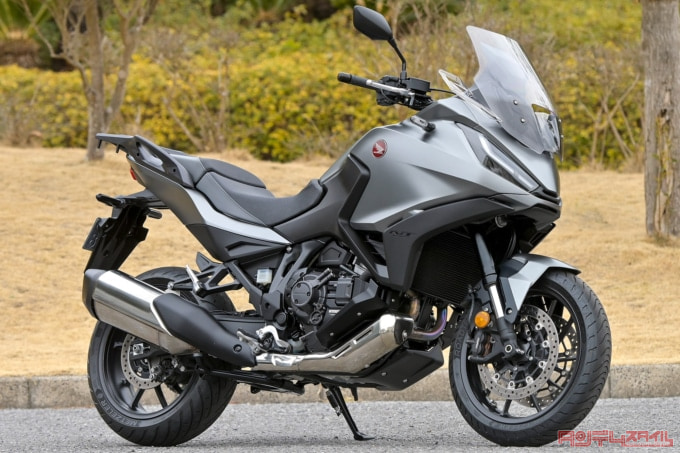 HONDA NT1100（2022年モデル）