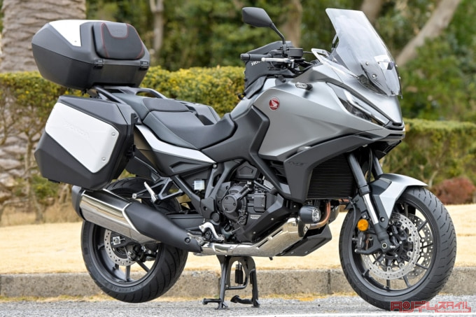 HONDA NT1100（2022年モデル）メーカーオプション装着車