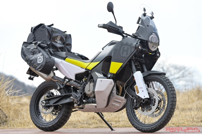 HUSQVARNA MOTORCYCLES NORDEN901（2022年モデル）