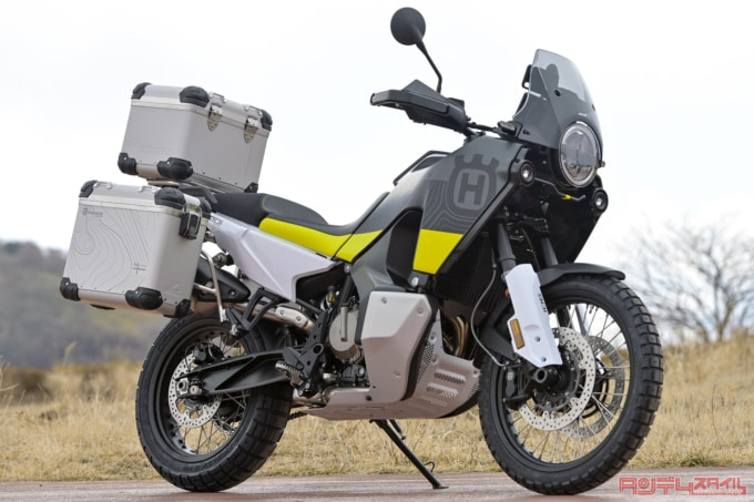 HUSQVARNA MOTORCYCLES NORDEN901（2022年モデル）