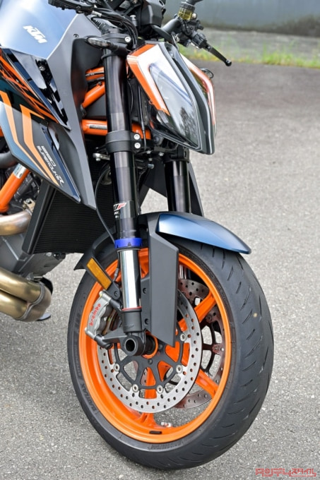 KTM 1290 SUPER DUKE R EVO（2022年モデル）フロントまわり