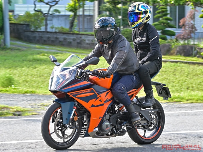 KTM RC390（2022年モデル）タンデムラン